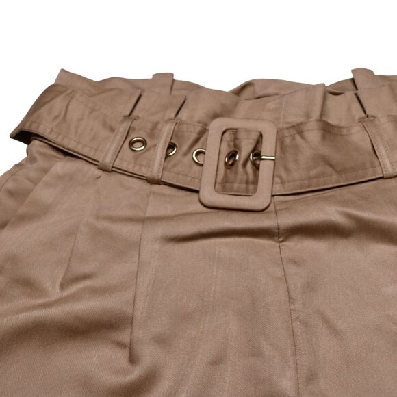 Dynamite Women's Tan Brown Shorts with Chunky Belt, size Small - Picture 4 of 10